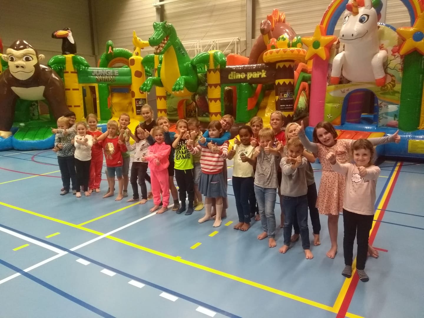 Wij vieren 135 jaar school.